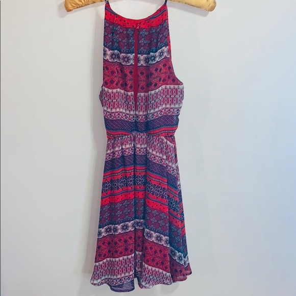 Lush | Vibrant Sleeveless Event Dress | Slash Back Middle Opening  Cinched Waist - Picture 5 of 9